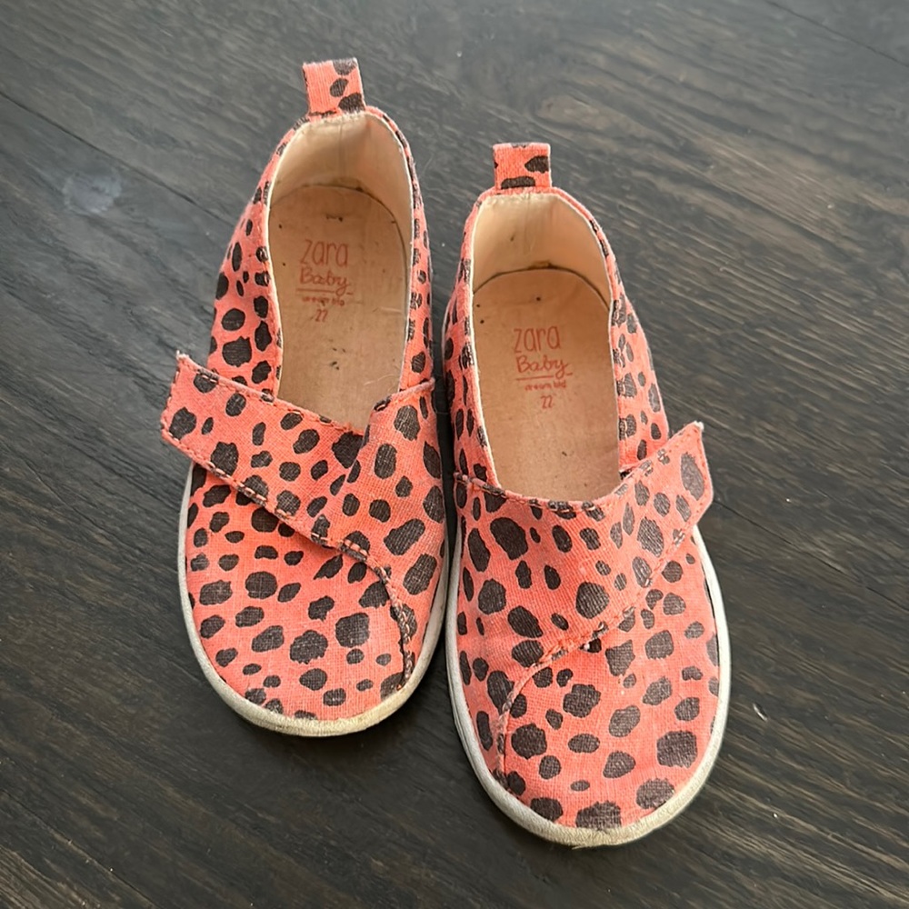 Zara Girl Shoes - Size 22